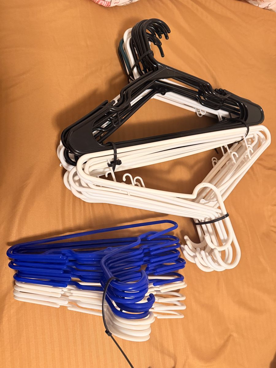 50 hangers