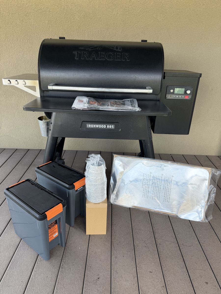 Traeger Ironwood 885