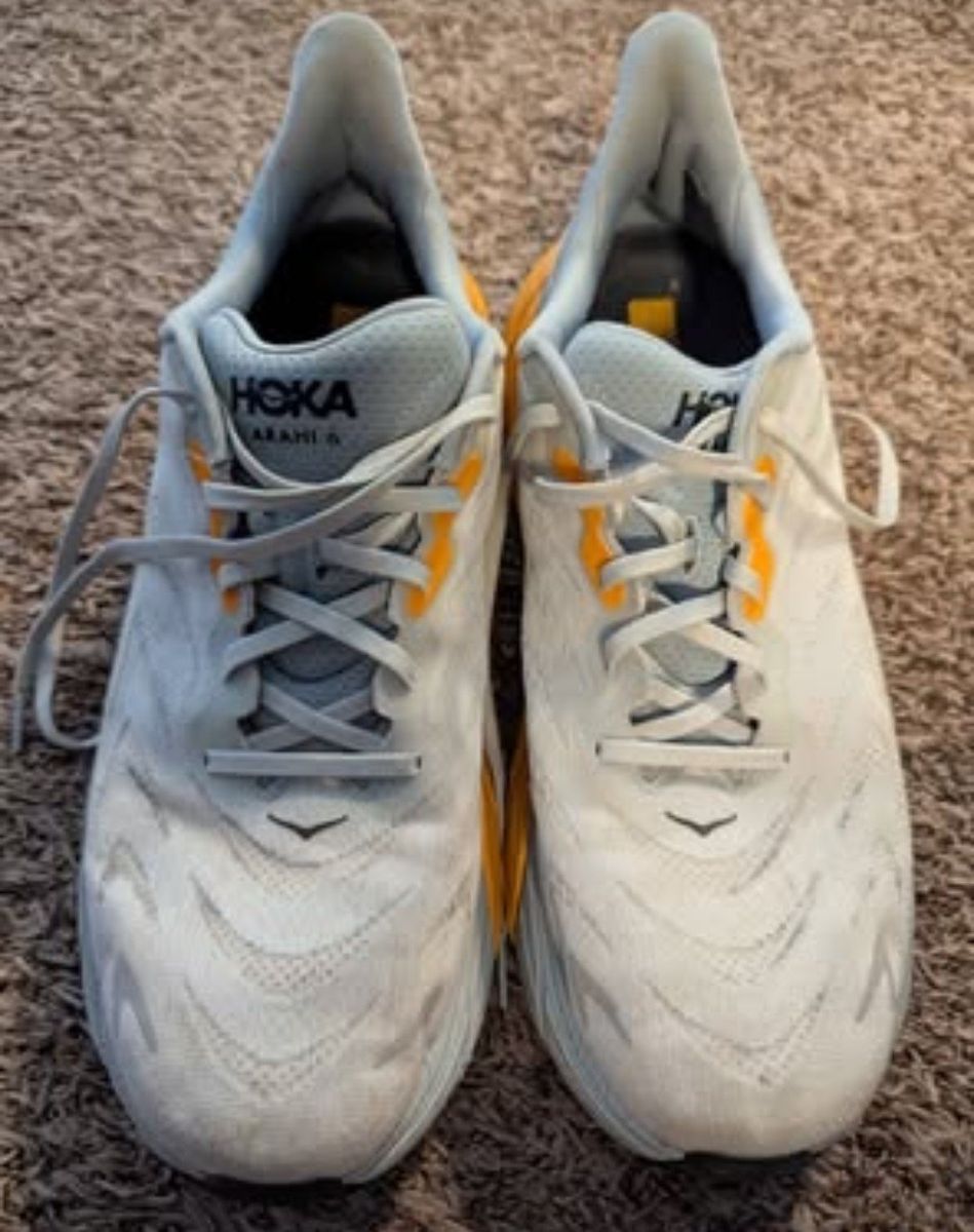 Men's Hoka  Arahi 6 runners trainers shoes size 13