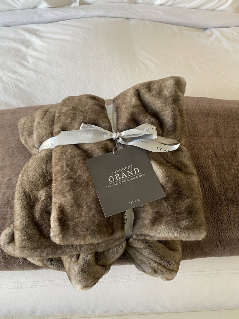 Saranoni Grand Faux Fur Euro Pillow Covers