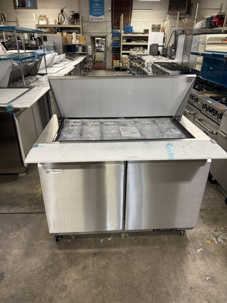 EXCLUSIVE SUMMER SALE New 60'' Mega Top 24 Pans Sandwich Table . full warranty $2950