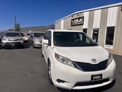 2013 Toyota Sienna LE 8-Passenger