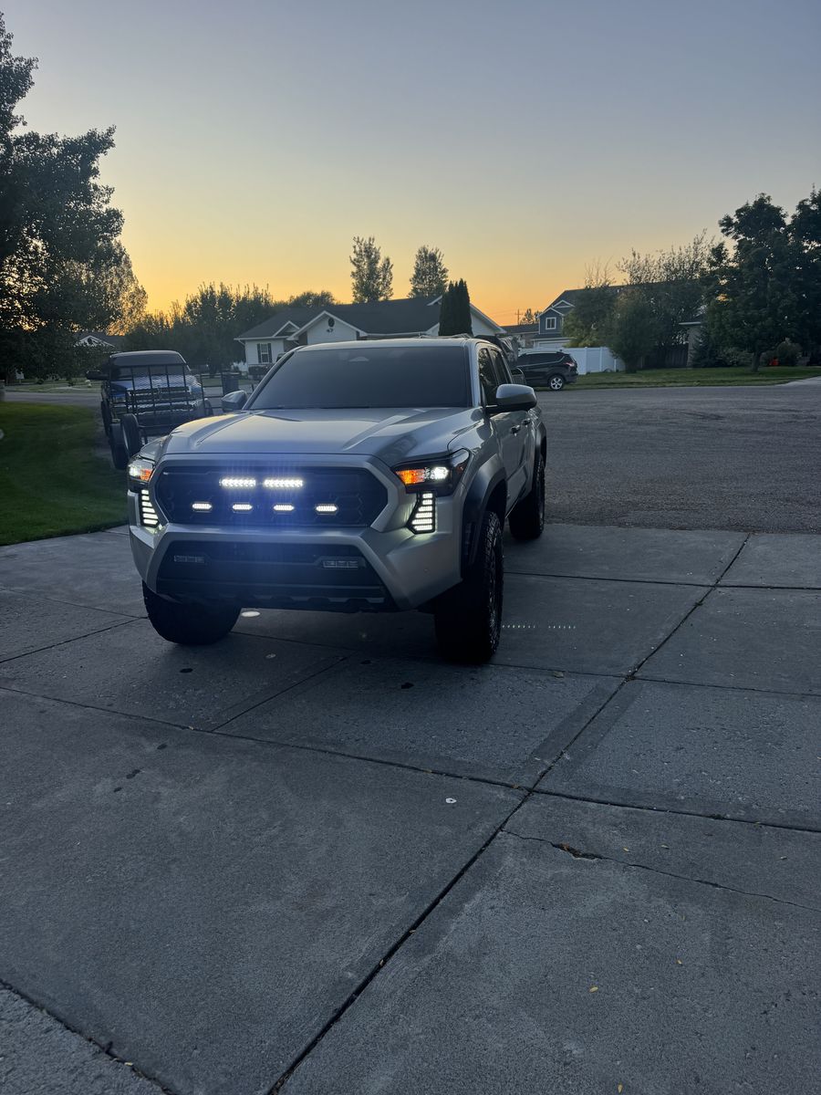 2024 Toyota Tacoma TRD Off-Road