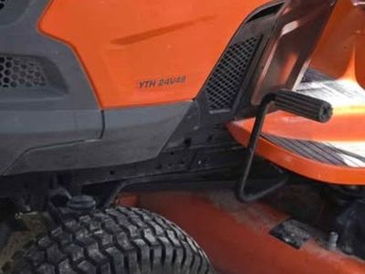 2016 Husqvarna riding lawn