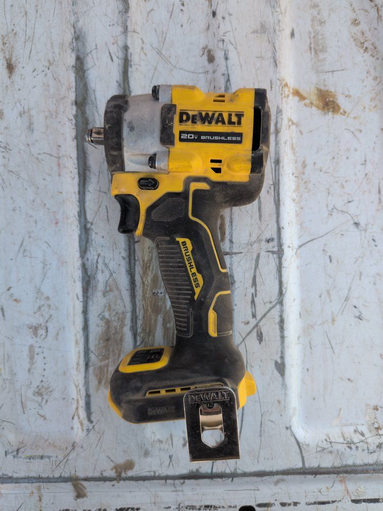 DeWalt 20v ⅜" Impact Wrench