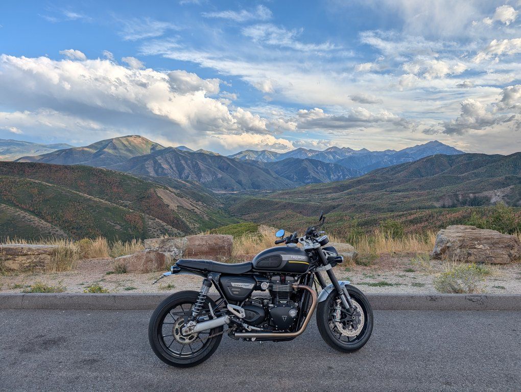2022 Triumph Speed Twin 1200 ($19k+ British Customs)