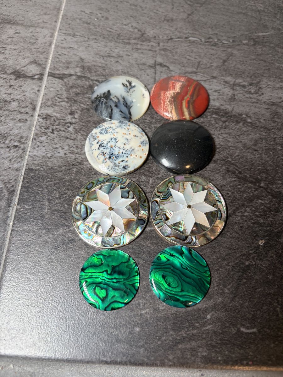 8 Round multicolor stone inlay. Jasper, Mother of pearl, Onyx, Green Paua Shell, Agate