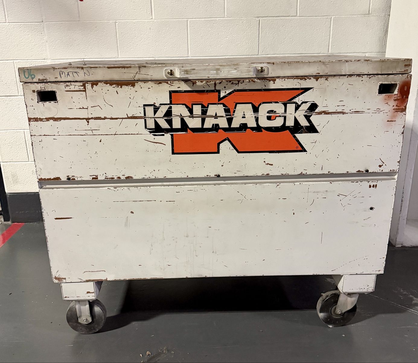 Knaack Job Master 4830 Tool Box Chest with Casters - Heavy-Duty Storage - Used