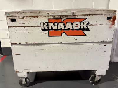 Knaack Job Master 4830 Tool Box Chest with Casters - Heavy-Duty Storage - Used