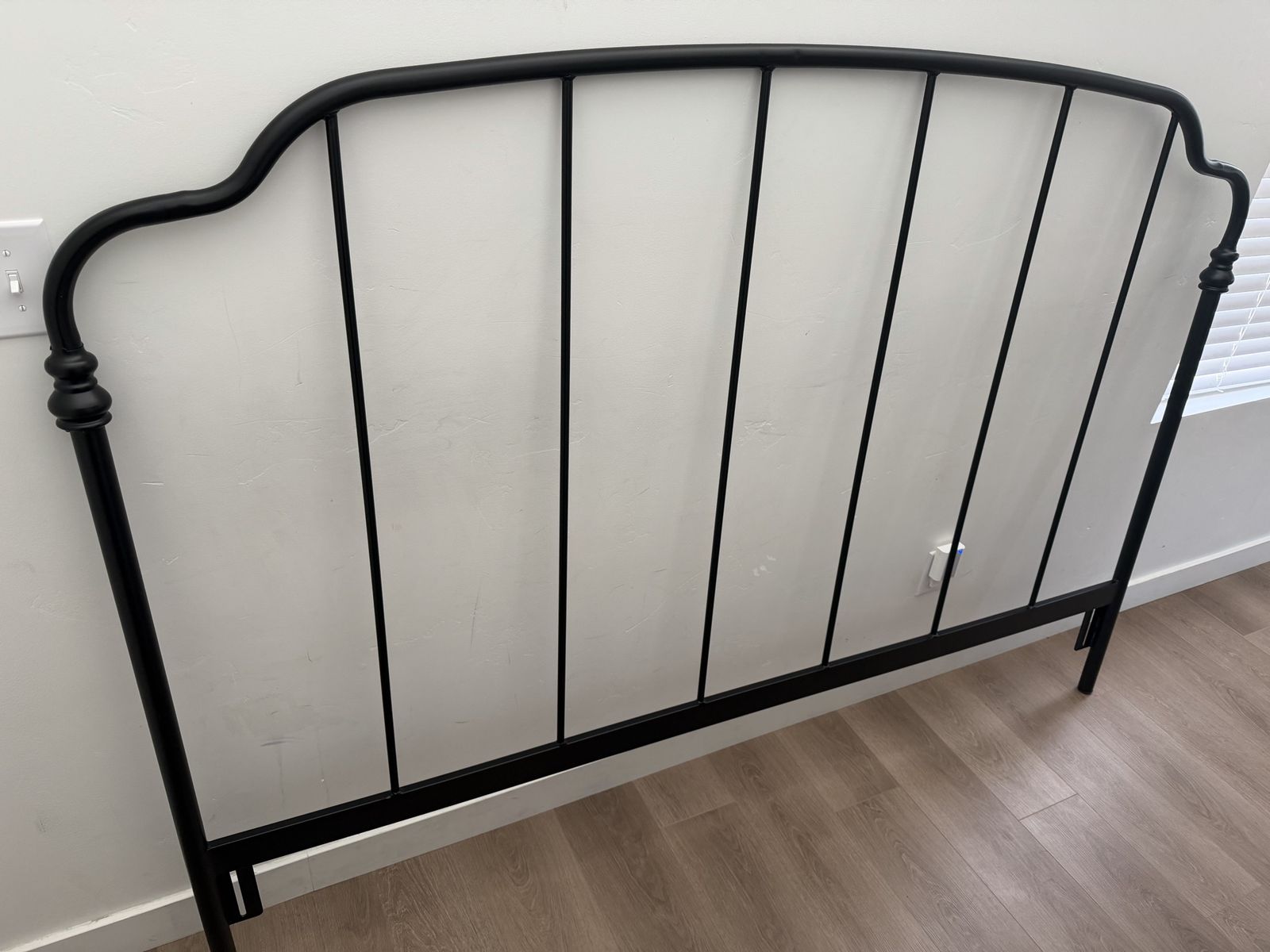 *65$ today only* Ferndale Threshold Metal King Bedframe