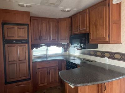 2009 fifth wheel trailer camper