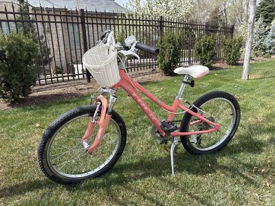 Trek MT60 Kids Girls Mountain Bike