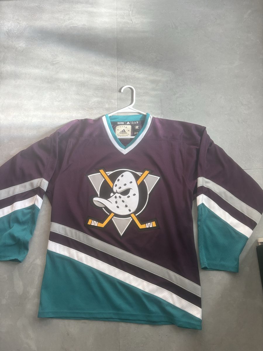 Adidas Anaheim Ducks Throwback Hockey Jersey - Men's XS (Size 44)