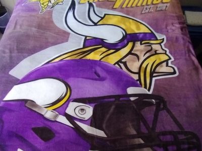 NFL Minnesota Vikings "Skol Vikings" Fleece Throw Blanket, Purple, Helmet & Viking Graphic