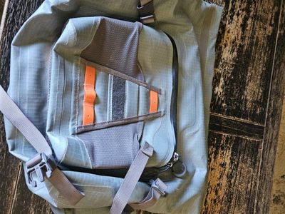 umpqua tongass 650 fly-fishing hip pack
