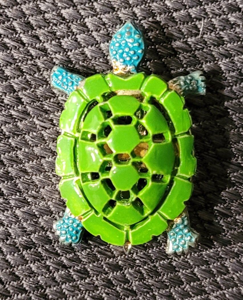 Vintage Green Enamel Turtle Brooch Pin