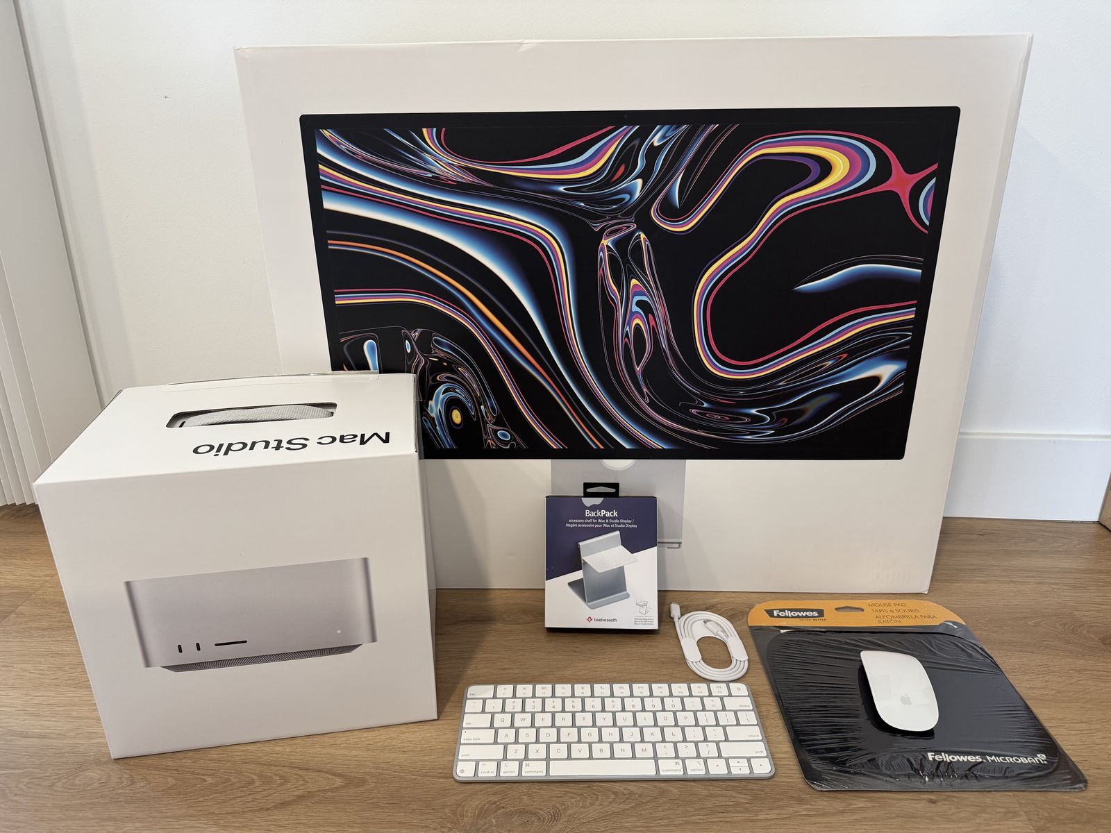 Apple Bundle: Studio Display, Mac Studio, Magic Keyboard & Magic Mouse