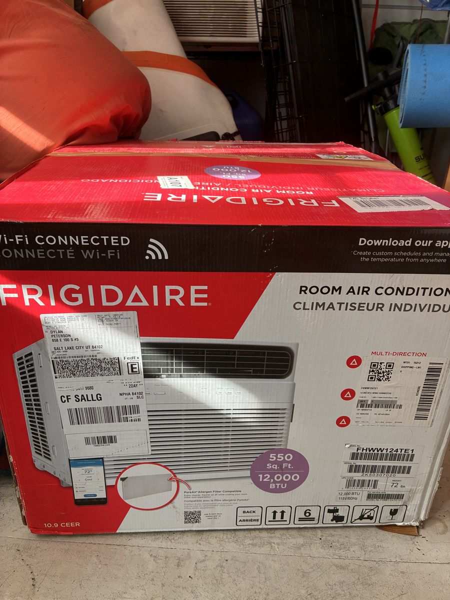Frigidaire 12,000 BTU window unit BRAND NEW (open box)
