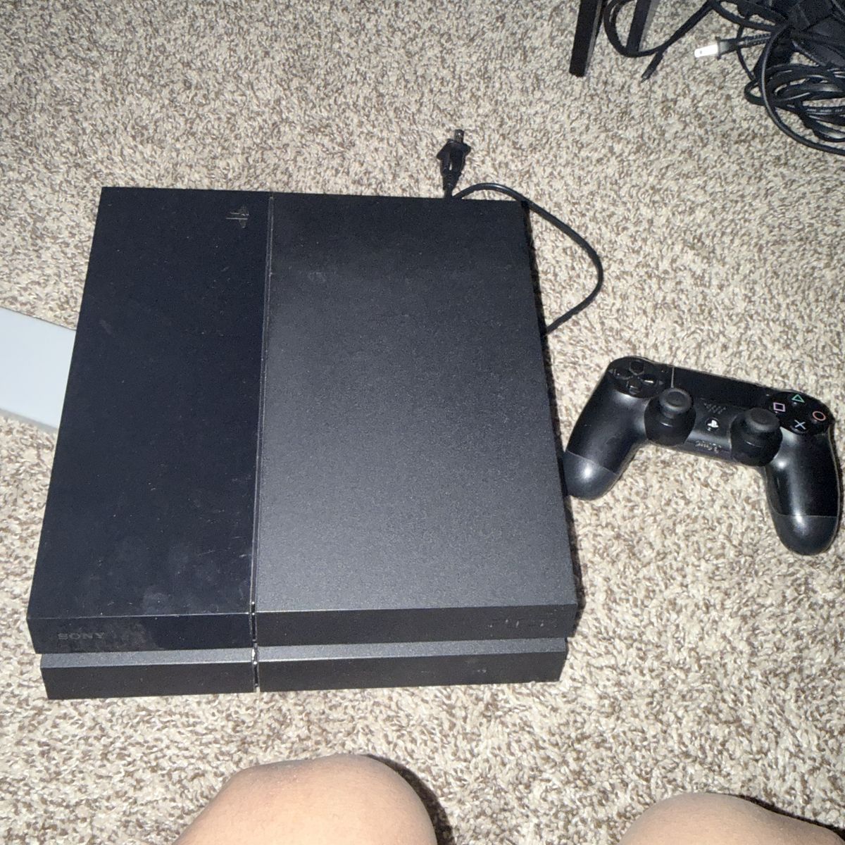 Sony PlayStation 4 Console with Controller