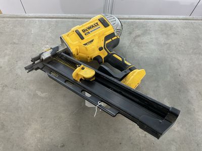DEWALT NAILERS & STAPLERS DCN21P E75012358