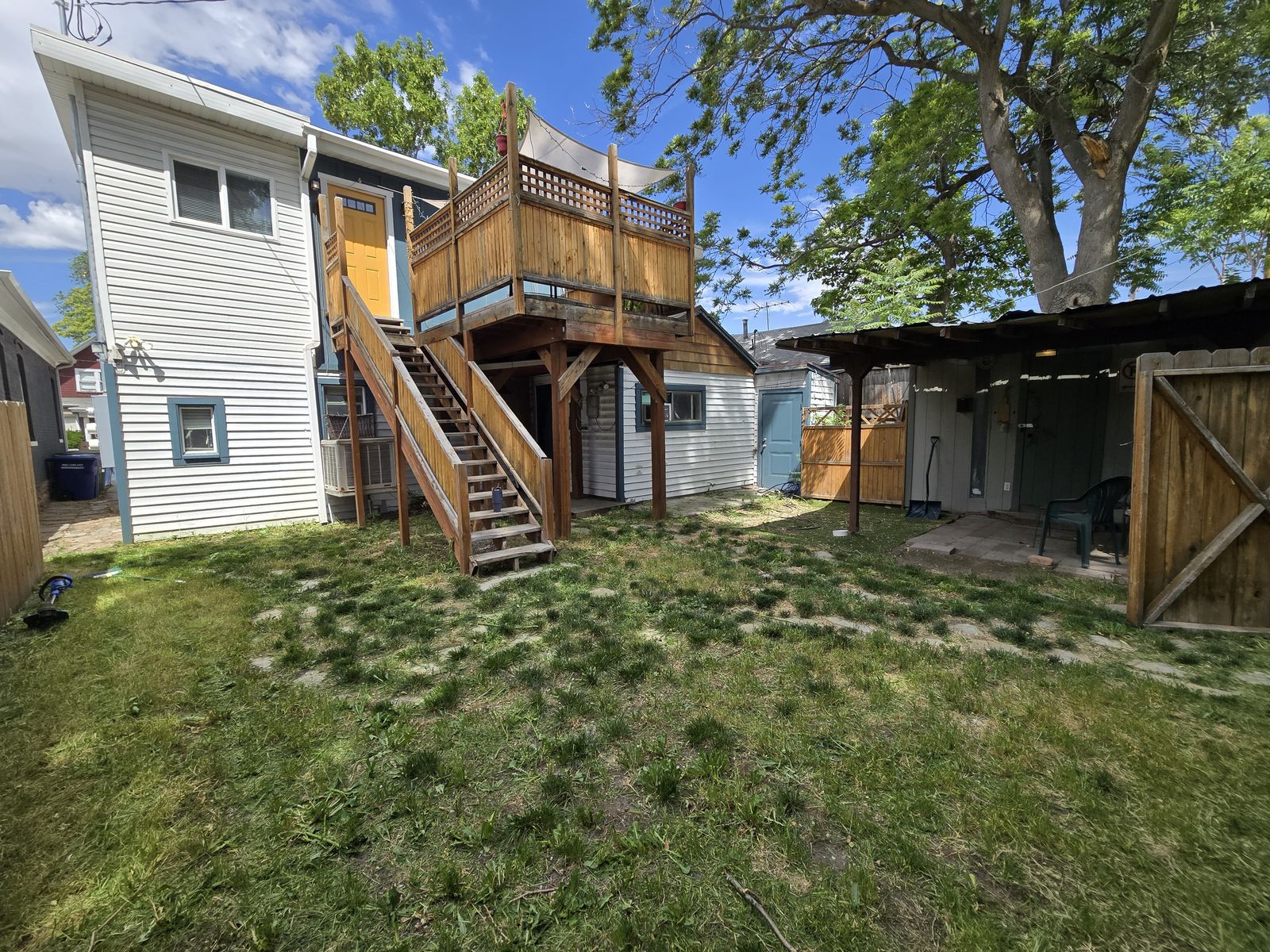 Main image 9