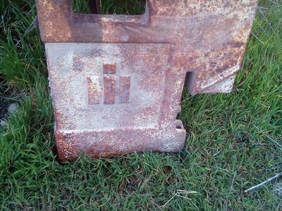 International harvester suitcase weight