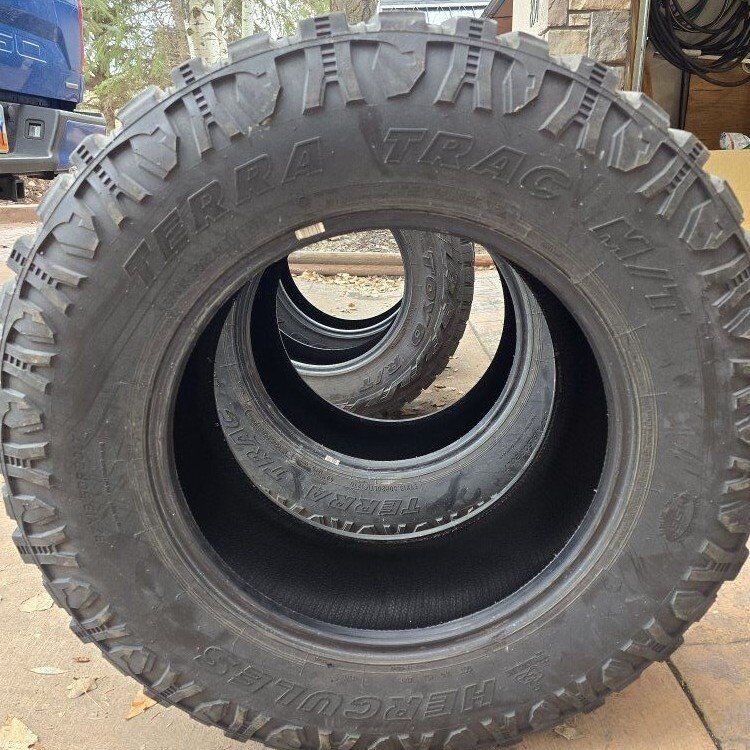 37" Snow Mud Tires 37 13.5 R 20 inch set of 2 4
