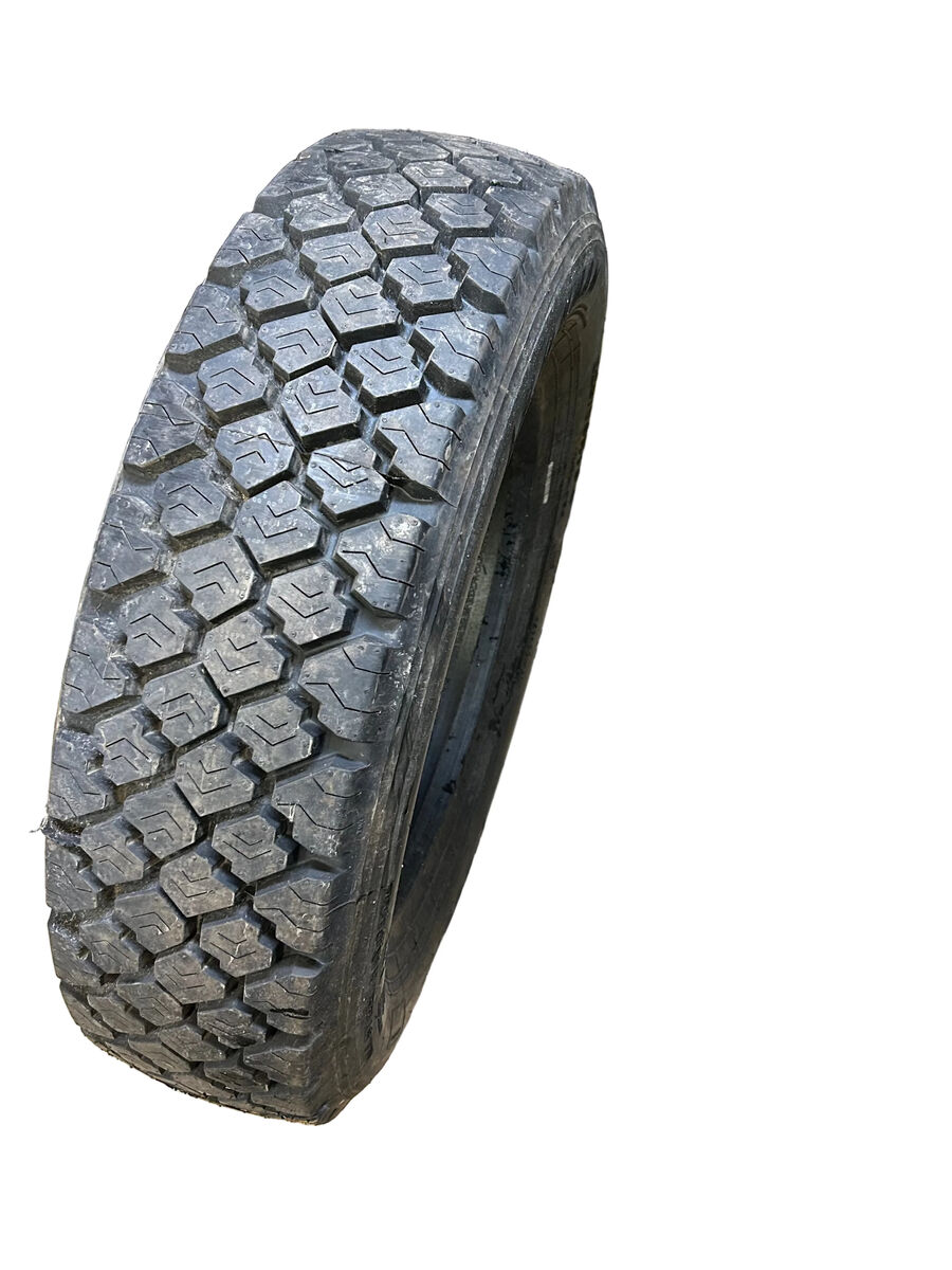 NOS IRONMAN I-604 BSW  225 70 19.5 128/126L 14PLY COMMERCIAL TIRE 87354