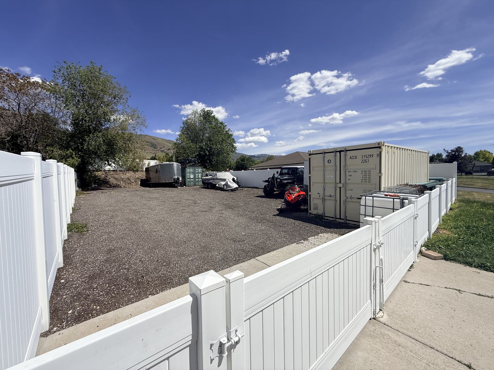 Commercial Yard / Outdoor Storage Lot for Sale