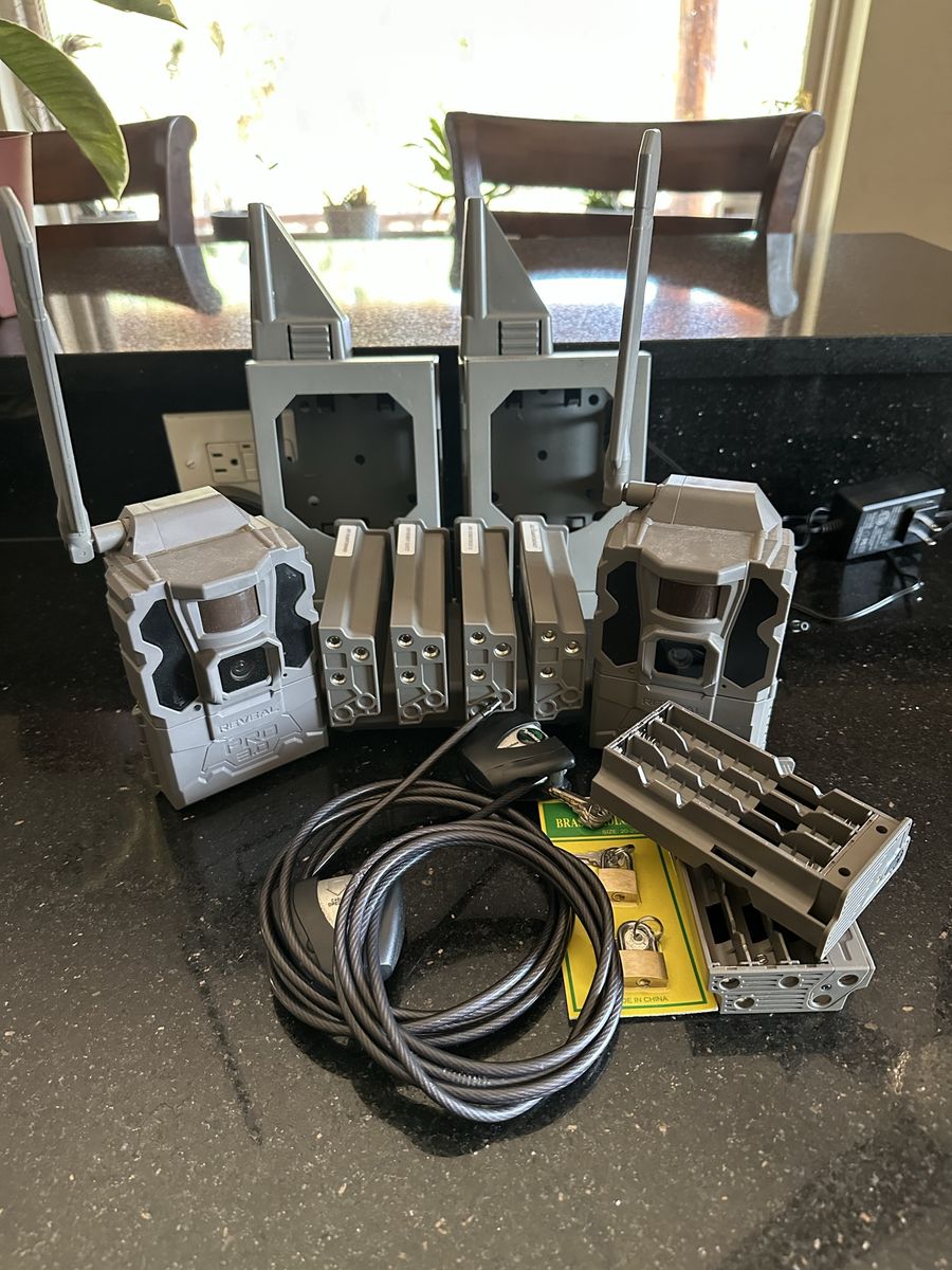 2 - reveal 3.0 trail cameras