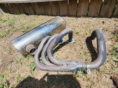 exhaust off a 2019 Yamaha yxz1000r