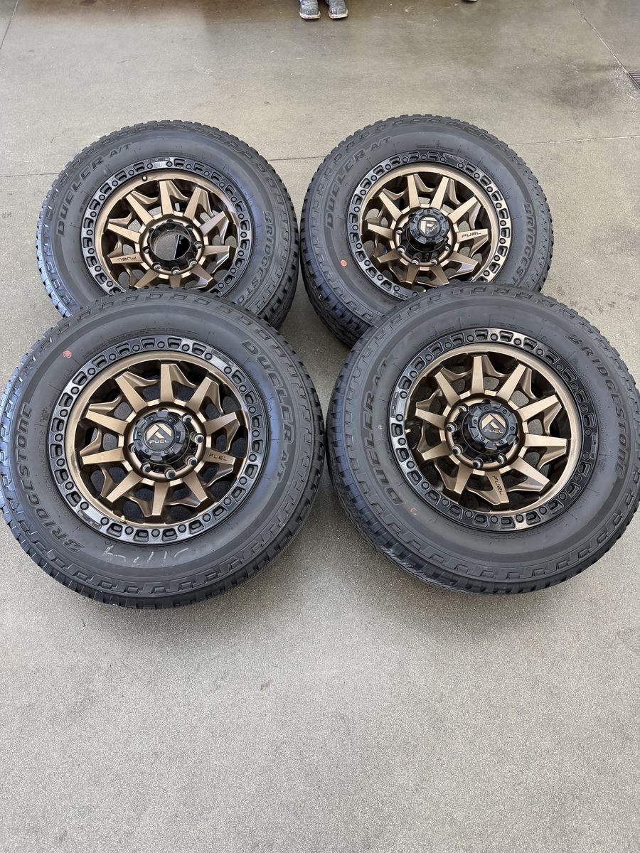 20x9 Fuel coverts/ 275/65/20 Bridgestone Tires