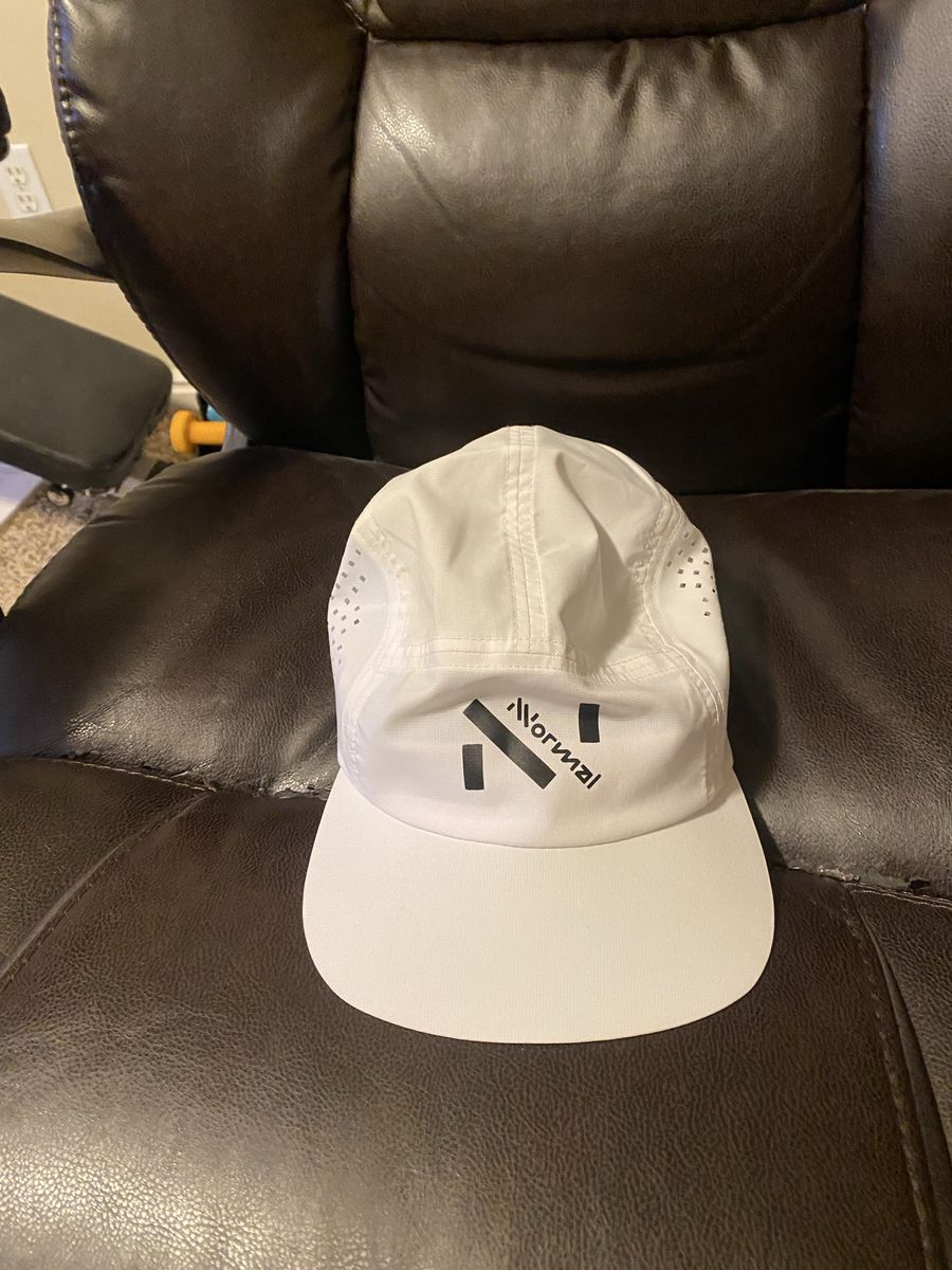 Nnormal running hat -adjustable