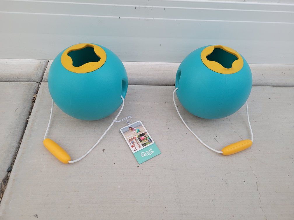 QUUT Ballo Teal Beach Bucket & Ball Toy Set (2) with Ropes - New with Tags, Outdoor Fun