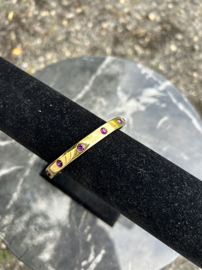 Vintage Monet 12 Stone Signed Gold Tone Bracelet