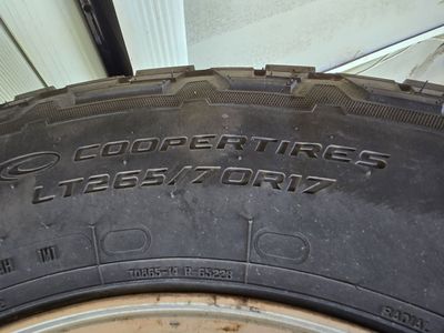 Tires w/rimes for Ford Expedition LT265/70R17
