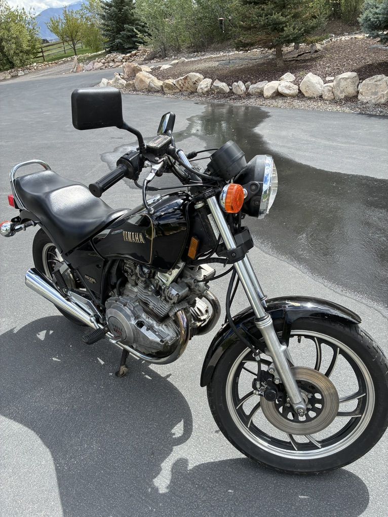 1983 Yamaha XS400