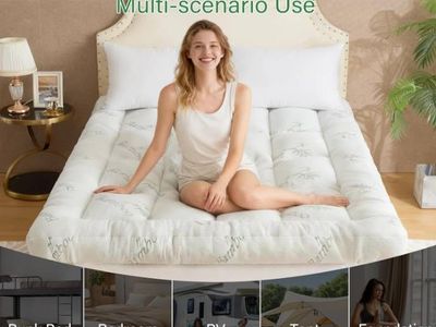 New in box 5 Inch Memory Foam Mattress Queen Size topper