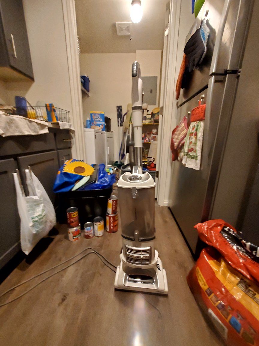 Shark Navigator Professional Lift-Away Upright Vacuum Cleaner