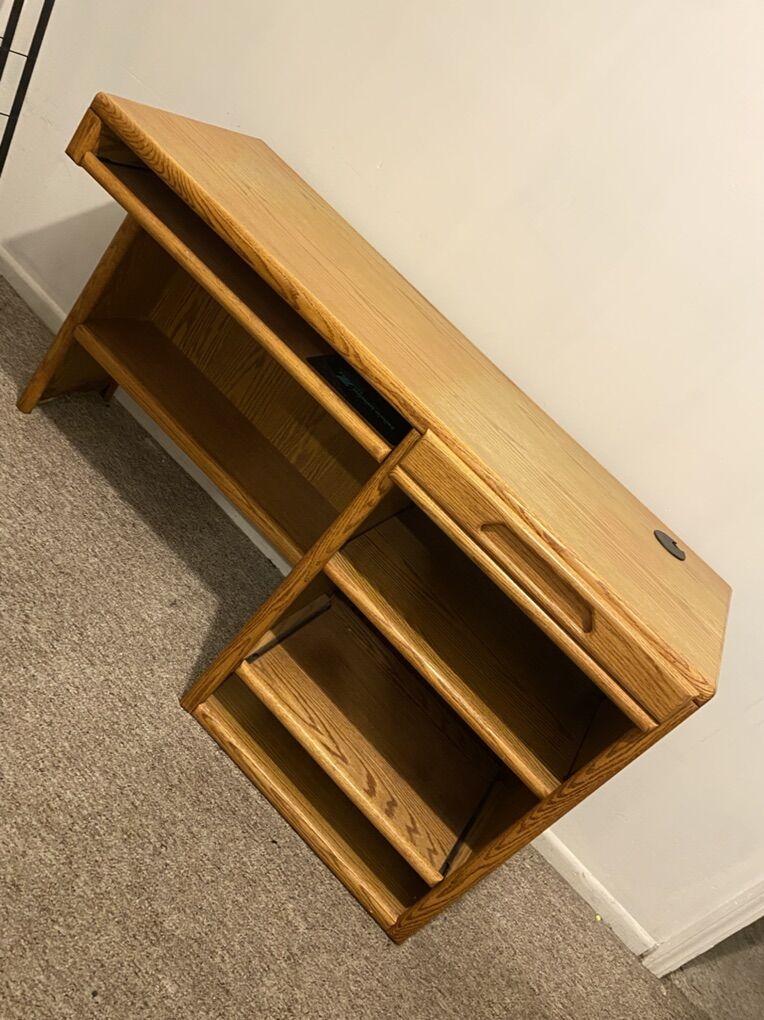 Computer Desk With Built In Shelving