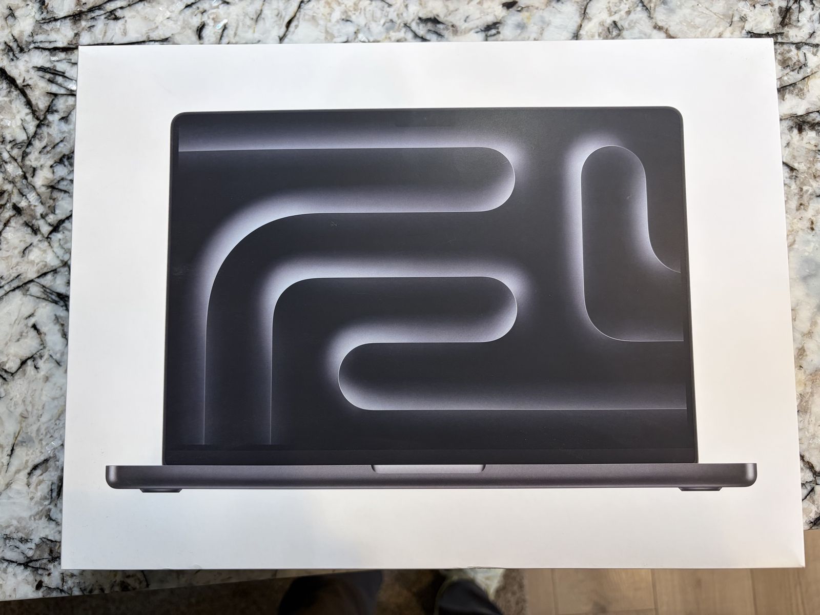 Macbook Pro M3 Pro - 18gb Ram, 1tb Storage