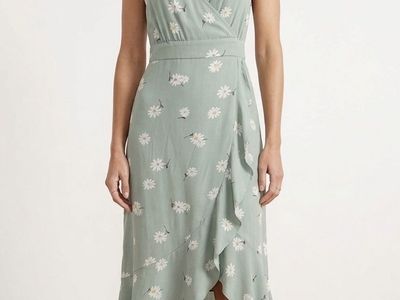 Cute Daisy Floral Midi Dress - Light Green, Spaghetti Strap, High-Low Hem