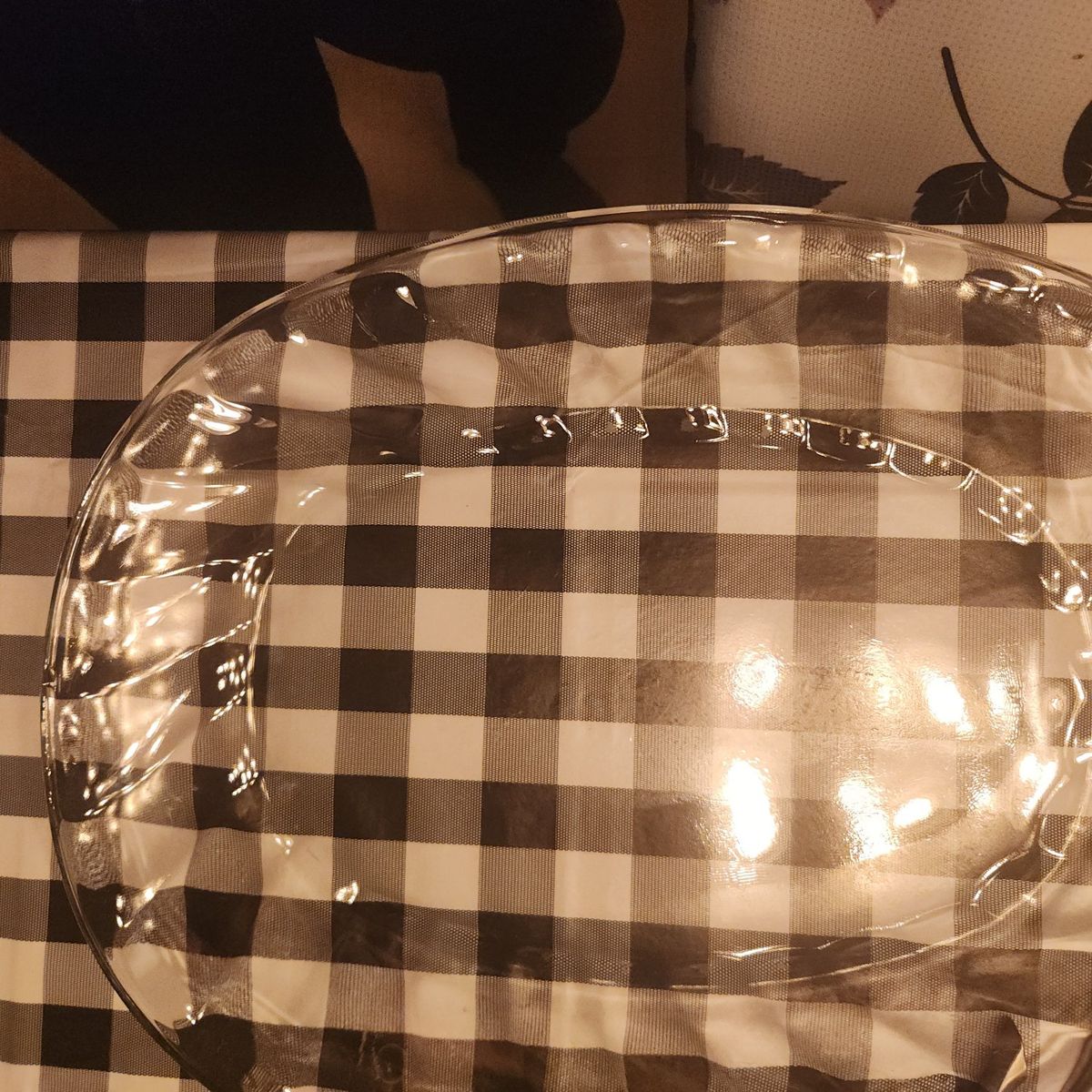 black cloth table cloth 64x108