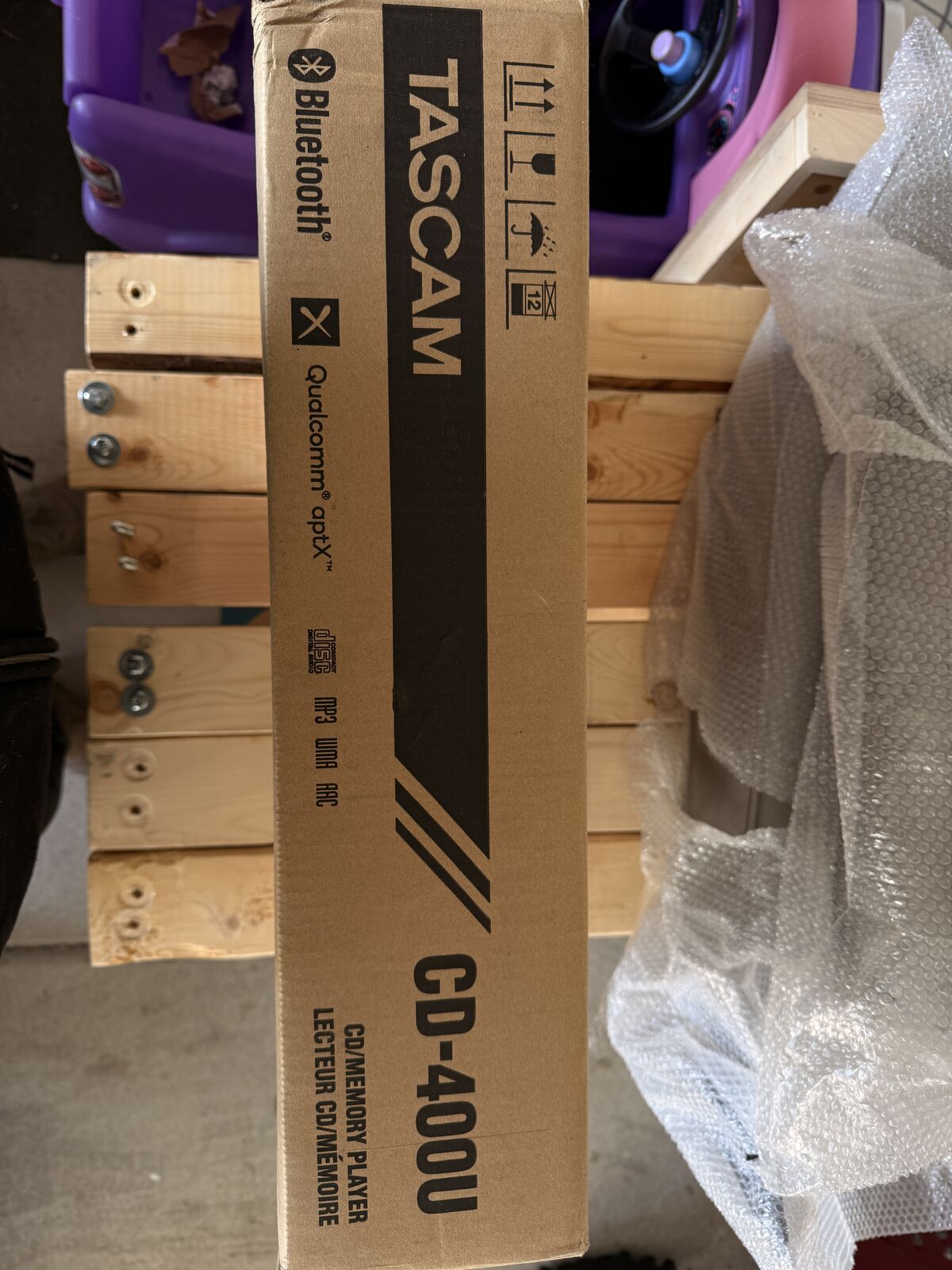 TASCAM CD-400U CD / SD / USB Player with Bluetooth