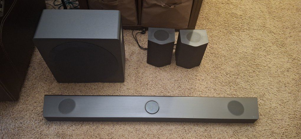 LG S95QR Sound Bar System with Subwoofer and Rear Speakers