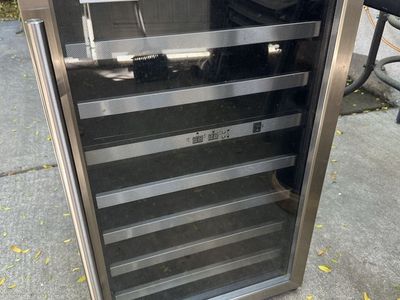 Danby 38 bottle wine fridge / cooler.