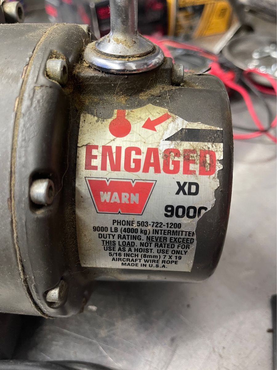 Warn Winch 9k lbs