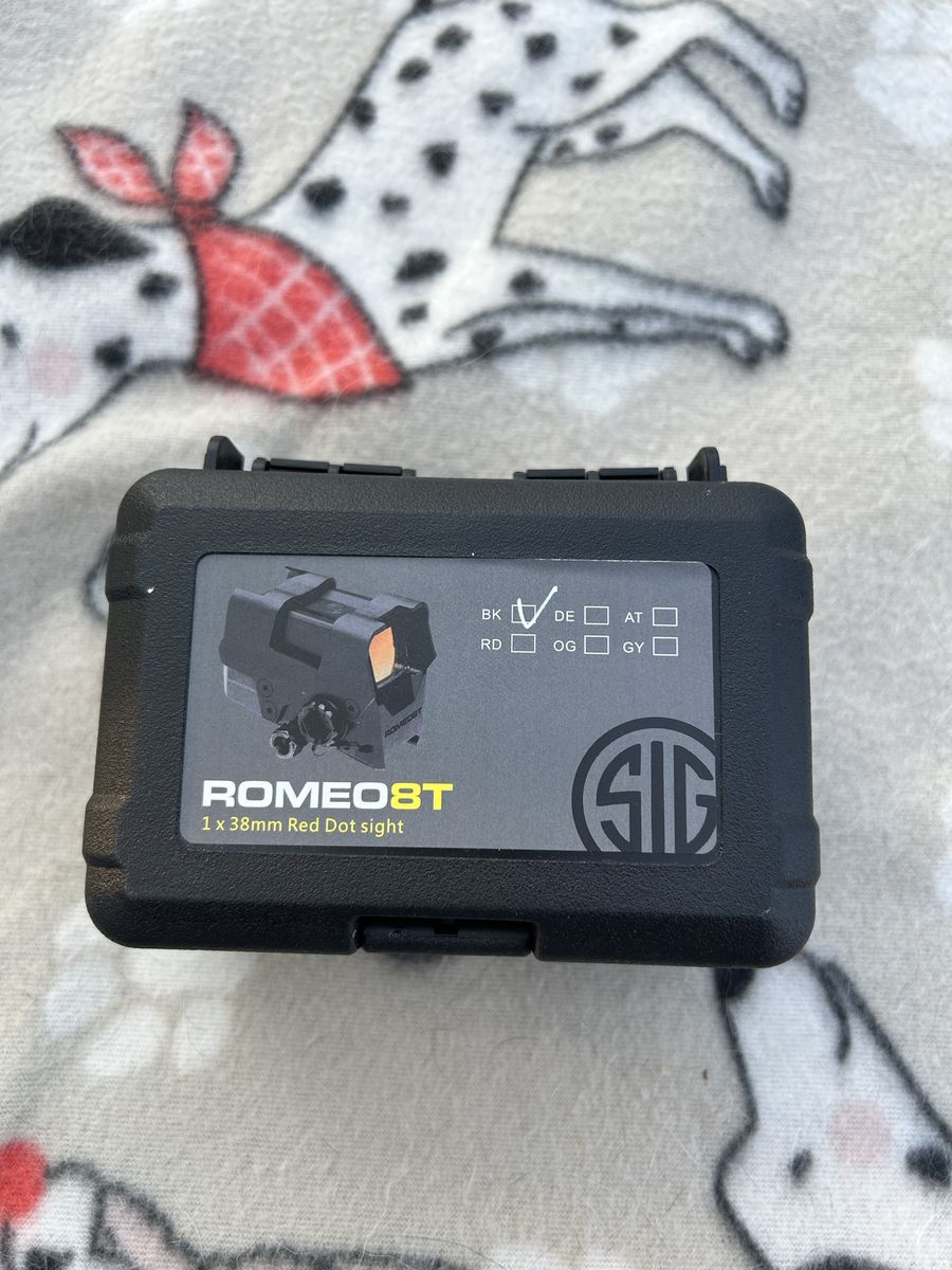 Sig Romeo8T