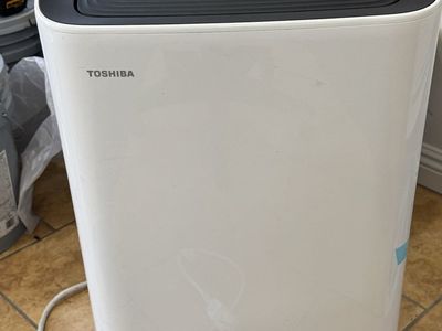 Toshiba Portable Air Conditioner Unit