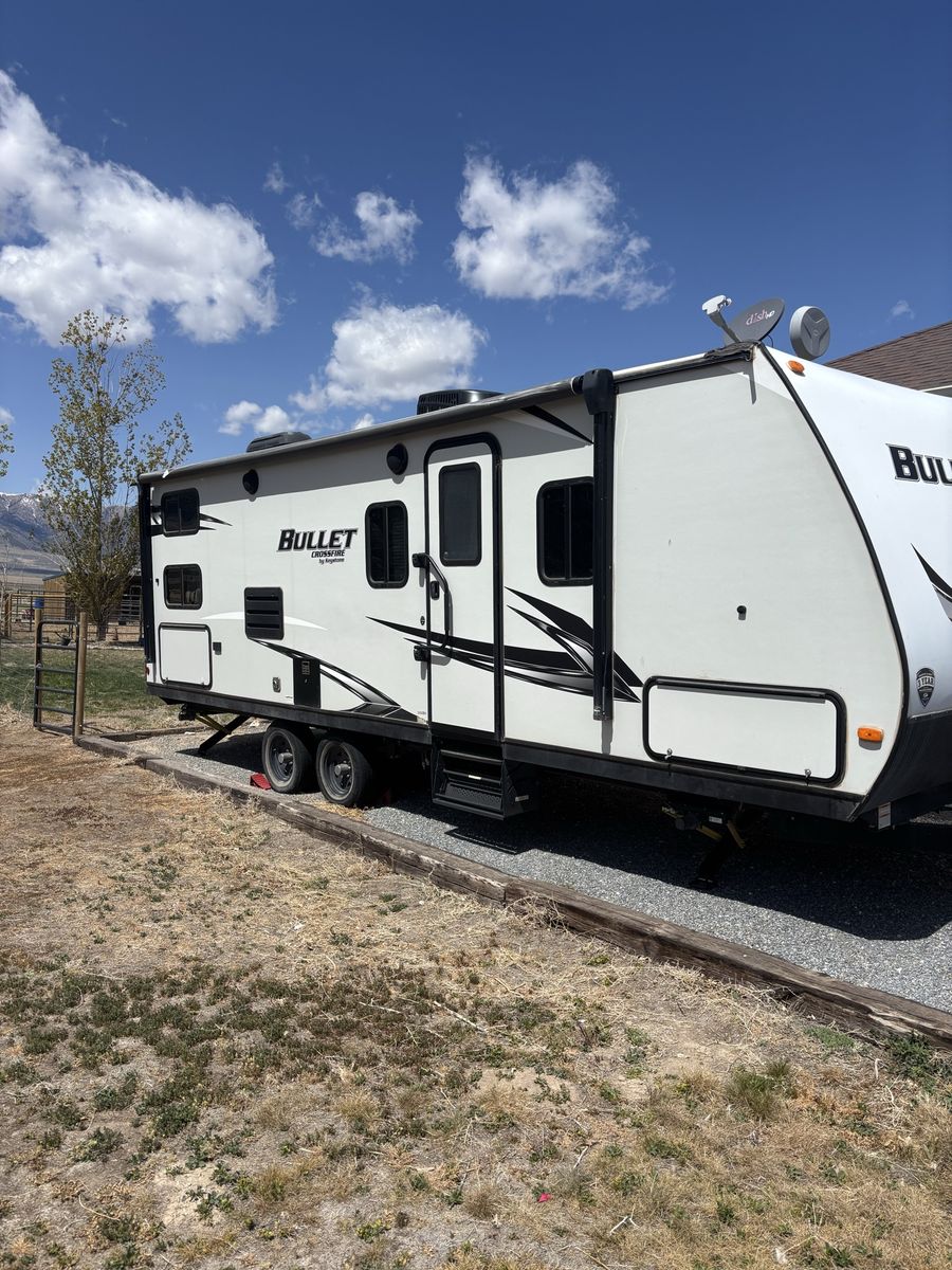 2021 keystone bullet crossfire 2430bh